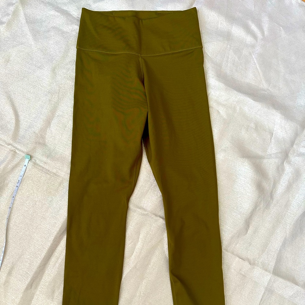 Nike Women leggings, size 2, gold/olive color